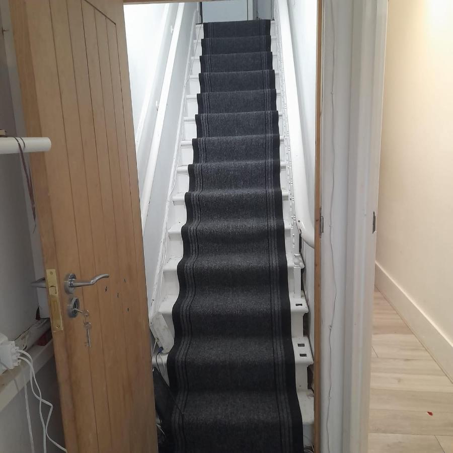 Self-Contained Flat On The 2Nd Floor You Will Share With One Other Guest, In A Family House 2 Minutes Walk From Tufnell Park Station 2Nd Floor With Stairs Лондон Экстерьер фото